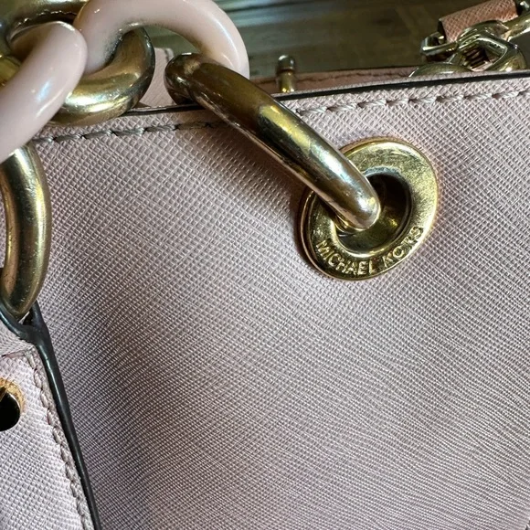 Michael Kors Cynthia Ballet Pink Leather Crossbody Bag - Picture 6 of 8